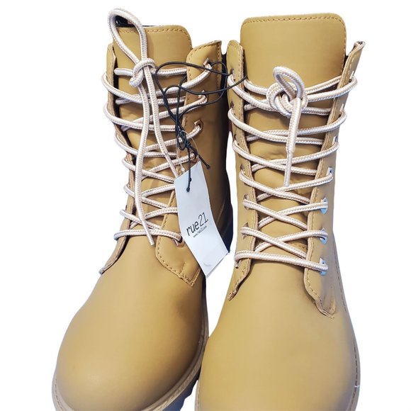 rue21 Camel Combats Lace boots Sz 9 New - Picture 12 of 15